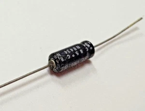 Condensador electrolítico de audio axial NICHICON SE 4.7uF 50V 4 un. Nuevo de Lote Antiguo Original - Imagen 1 de 4