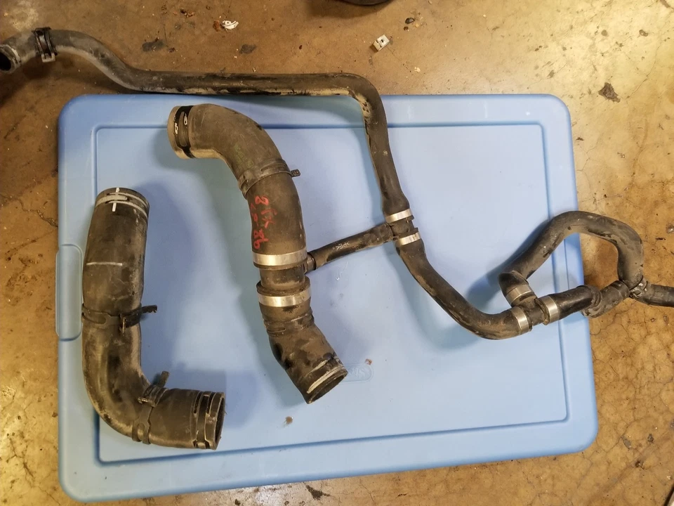 JAGUAR XJ8 XJ8L VANDEN PLAS 1998 1999 2000 01 02 2003 COOLING RADIATOR HOSES - Image 1 of 1