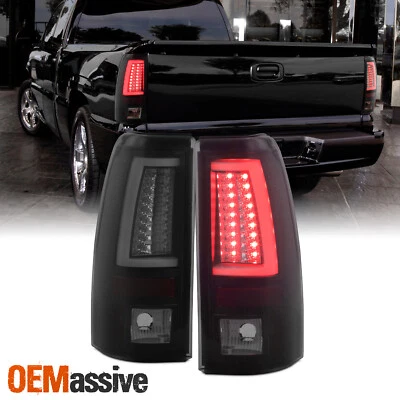 Luces traseras de tubo LED ahumadas negras para Chevy Silverado GMC Sierra 2003-2006 Foto 1 de 4