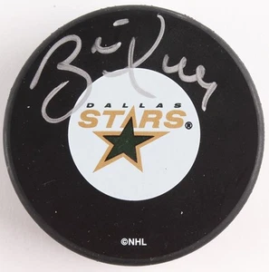 Brett Hull Signed Stars Hockey Puck (JSA) 741 NHL Goals / 2X Stanley Cup Champ - Picture 1 of 4