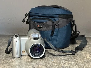 [GREAT] - Konica Minolta DiMAGE Z20 5.0MP Camera + Bag - Picture 1 of 4