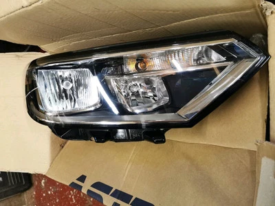 Faro VW Passat B8 OS. LHD Foto 1 de 4