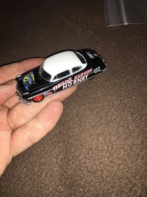 Team Caliber Centennial Of Speed Fabulous Hudson Hornet 1903-2003 1:64 DieCast Foto 1 de 4