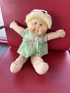 1985 Cabbage Patch Doll Blonde Hair Blue Eyes - Picture 1 of 8
