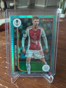 23/24 Topps Chrome Merlin UCC KRISTIAN HLYNSSON RC AQUA PRIZM AJAX #109 - Bild 1 von 2