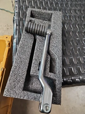 Clavija de cambio de puntera cromada única genuina Harley Davidson OEM 86-23 Touring Foto 1 de 4