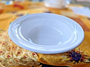 Corning Casual Elegance FLORA White 10" Round Casserole L-22- NICE!! - Picture 1 of 4