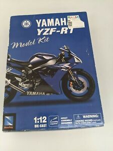 New-Ray Diecast Model Yamaha YZF-R1 1:12 Model Kit #SH