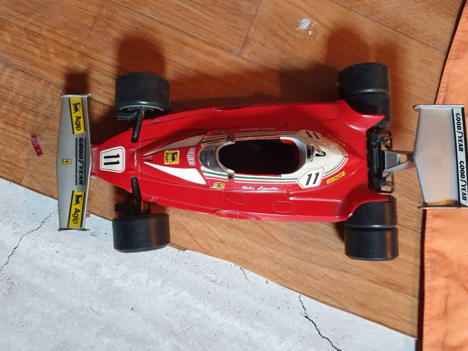 Polistil 1:16 F1 Ferrari 312 T2 / T6 #11, Niky Lauda 1977 six wheels 6 ruote GG4 - Immagine 1 di 3