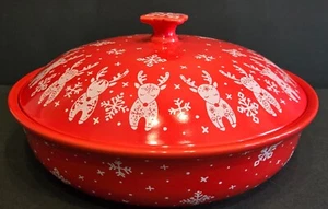 Temptations Tara Red Christmas Holiday Reindeer Bakeware 301426 Pie Dish & Lid - Picture 1 of 9