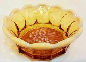 10 Bowl 09 FENTON Peach Opalescent Traubenmuster Windelschale - Bild 1 von 4