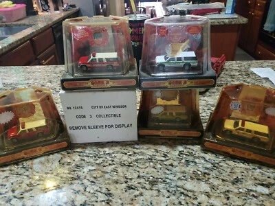 Code 3 Collection LA, NYC, NY, NJ, DC 1 64 scale diecast rescue Chevy Suburbans - Image 1 of 4