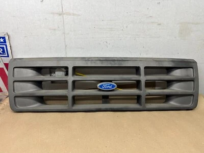 1992 1993 1994 1996 1997 Ford f150 f250 f350 Bronco Front End Grille Grill Used - Image 1 of 4