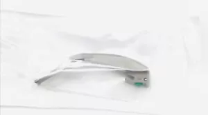 Curaplex 301-B5030 Disposable Adult Medium Laryngoscope Blade MAC 3 - Box of 20 - Picture 1 of 1