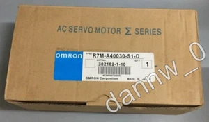 Servomotor OMRON R7M-A40030-S1-D nuevo en caja - Imagen 1 de 4