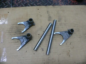16 2016 Kawasaki Ninja 650 EX650 Shifter Forks & Shafts 2,600 Miles - Picture 1 of 1