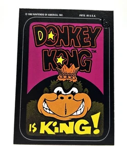 Donkey Kong Is King!  #27 2013 Topps Nintendo 1982 Donkey Kong Stickers - Picture 1 of 2