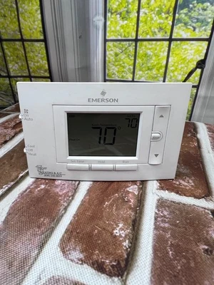 Emerson ‎1F83C-11PR Programmable Thermostat  White - Image 1 of 4