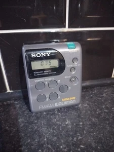 Sony SRF-M43 FM/AM Mega Bass Walkman. Fairer kosmetischer Zustand, funktionsfähig. - Bild 1 von 5
