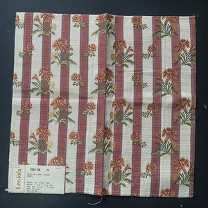 Lee Jofa Caitlin Floral Rayas Amapola Tela Muestra 12”x13” De Colección Hecho en Italia - Imagen 1 de 10