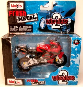 Honda CBR600RR 2004 Maisto 2 ruedas escala 1:18 rojo negro - Imagen 1 de 14