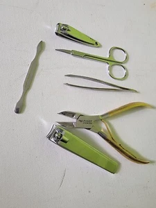 Lot Of 6 Nail Clippers Beauty Accessories Scissors Trimmer Pro Foot - Picture 1 of 4