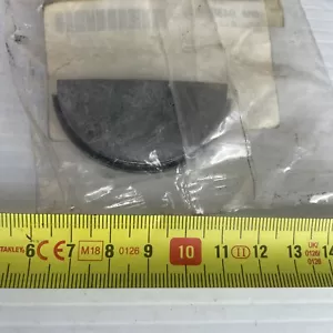 8943996050 Genuine Isuzu Cylinder Head Plug semi circular Rubber Seal Gasket - Picture 1 of 3