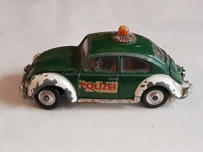 K-44: Corgi Toys: Volkswagen 1200 Saloon grün/weiss "Polizei" mit Fehlteilen - Bild 1 von 4
