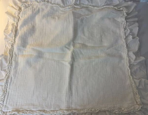 Piu Belle White cotton gauze ruffled textured EURO sham 26 x 26 - Picture 1 of 6