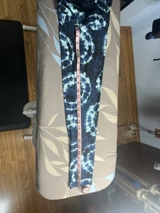 NEW LuLaRoe OS Leggings BLUE BLACK Ring Halo MODERN Spiral TIE DYE Circle Hippie - Picture 1 of 5
