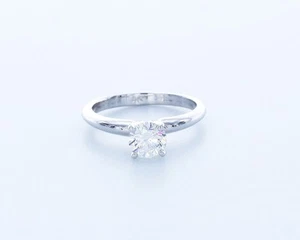 0.7 CT Certified Natural Diamond G/VS2 Round Cut 14K Gold Classic Solitaire Ring - Picture 1 of 4