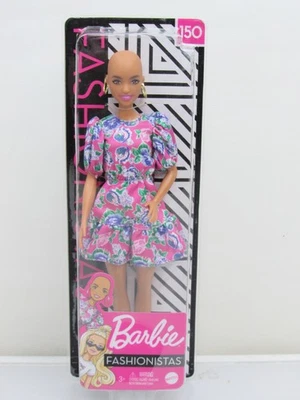 Barbie Fashionistas Muñeca #150 Calva Sin Pelo Rosa Floral Vestido Botas Aro Pendientes Foto 1 de 4