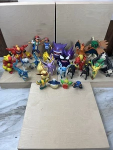 Pokémon Figurine Lot 26 Evee Evolutions, Charizard, Gengar, Ash , Magmar *read* - Picture 1 of 24