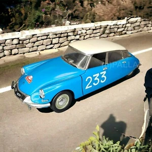 SOLIDO CITROEN DS 19 BLU BIANCO 1963 RALLYE MONTE CARLO 1:18 - Foto 1 di 5