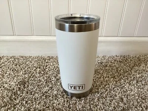 YETI RAMBLER 20oz WHITE VACUUM INSULATED STEAL TUMBLER w/MAGSLIDER LID~MINT~QUIK - Picture 1 of 4