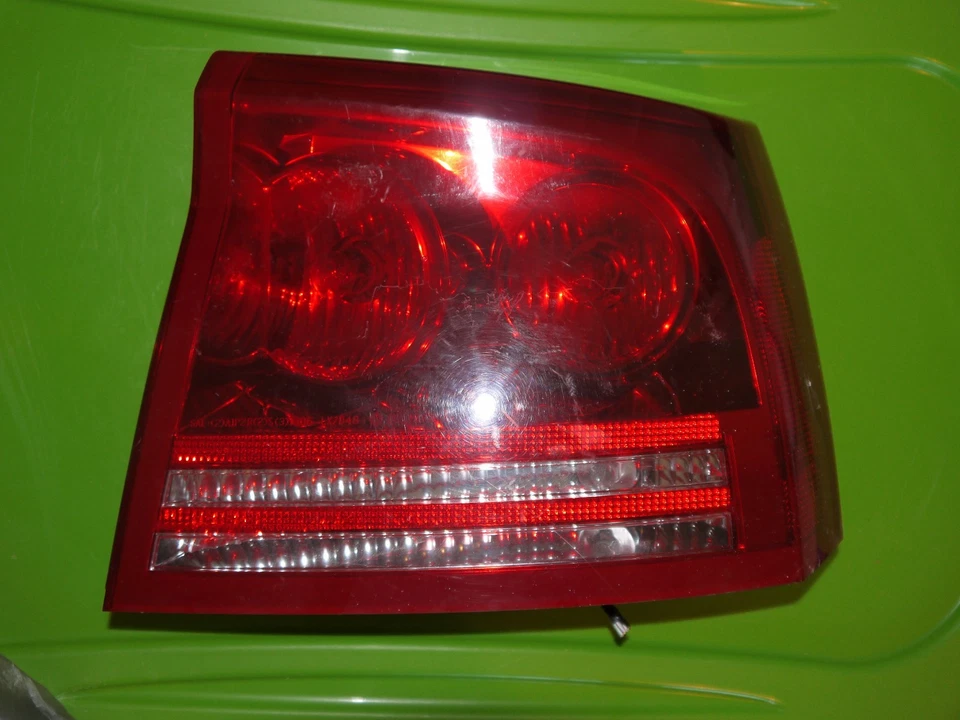2008 08 Dodge Charger Rear Rh Right Passenger side Tail Light Lamp OEM Nice - Image 1 of 2