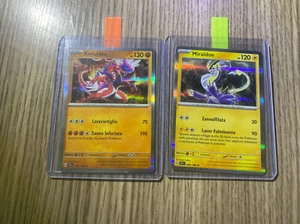 set nuovo Miraidon 80/198 e Koraidon 124/198 Rara Holo Scarlatto Violetto - Picture 1 of 4