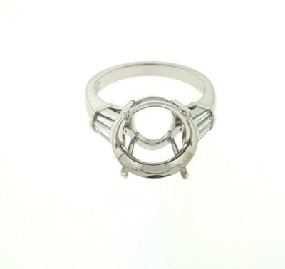 Semi-Mount 3Stone Tapered Baguette Platinum Holds Round Shape 8ct - Image 1 of 4