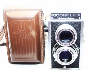 Ricoh Ricohflex Holiday TLR 8.0cm f/3.5 Film Camera w/Case From Japan #A101572 - Picture 1 of 24