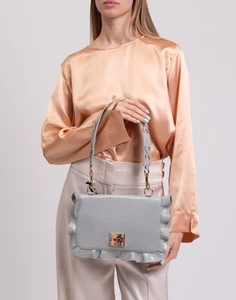 PVP €597 ROJO VALENTINO Bolso de Hombro Barnizado Volantes Borde Giro Bloqueo Solapa - Imagen 1 de 11