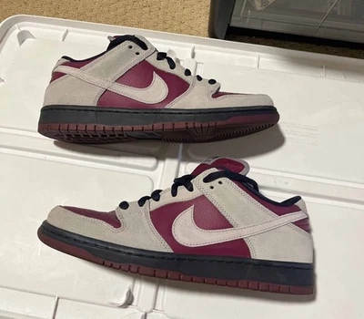 NIKE SB Dunk Low Pro Atmosphere Gray True Berry Size 10 BQ6817-001 2019 - Image 1 of 4