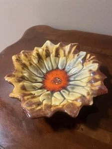 Vintage Schale aus floral glasierter Keramik gemarkt 702 - Bild 1 von 9