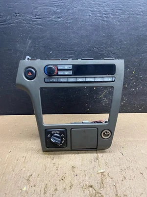 Infiniti QX4 2001 a 2004 radio control climático bisel de peligro moldura OEM T8523 DG Foto 1 de 4