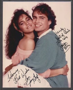 Foto firmada autógrafa a color 8x10 de Jami Gertz y Jason Patric - Solarbabies - Imagen 1 de 2