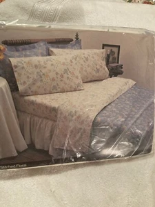 Vtg JC Penney No Iron Full Fitted Stitched, Floral Pattern Sheet NOS Sealed!! - Picture 1 of 13