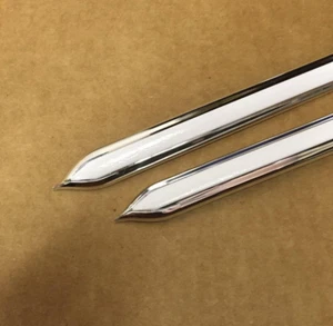 Vintage Style 5/8" White & Chrome Side Body Trim Molding - Formed Pointed Ends - Picture 1 of 4