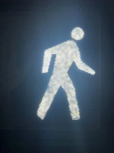 1 NOS 16 x 16 GE LED Hand/Mann Fußgänger Einsatz NYC Spezifikation Inka Look - Bild 1 von 8