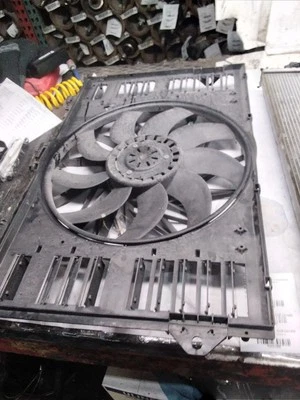 Radiator Fits 10-16 PORSCHE PANAMERA 2307965 — 第 1/4 张图片