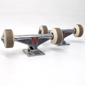 Venture Trucks 5.0 Hi Polished Pair Skateboard Trucks Deluxe Distribution - Foto 1 di 7