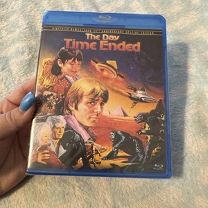 THE DAY TIME ENDED (1979) (Blu-Ray) FULL MOON - CHRIS MITCHUM, JIM DAVIS - NEW!! - Picture 1 of 5